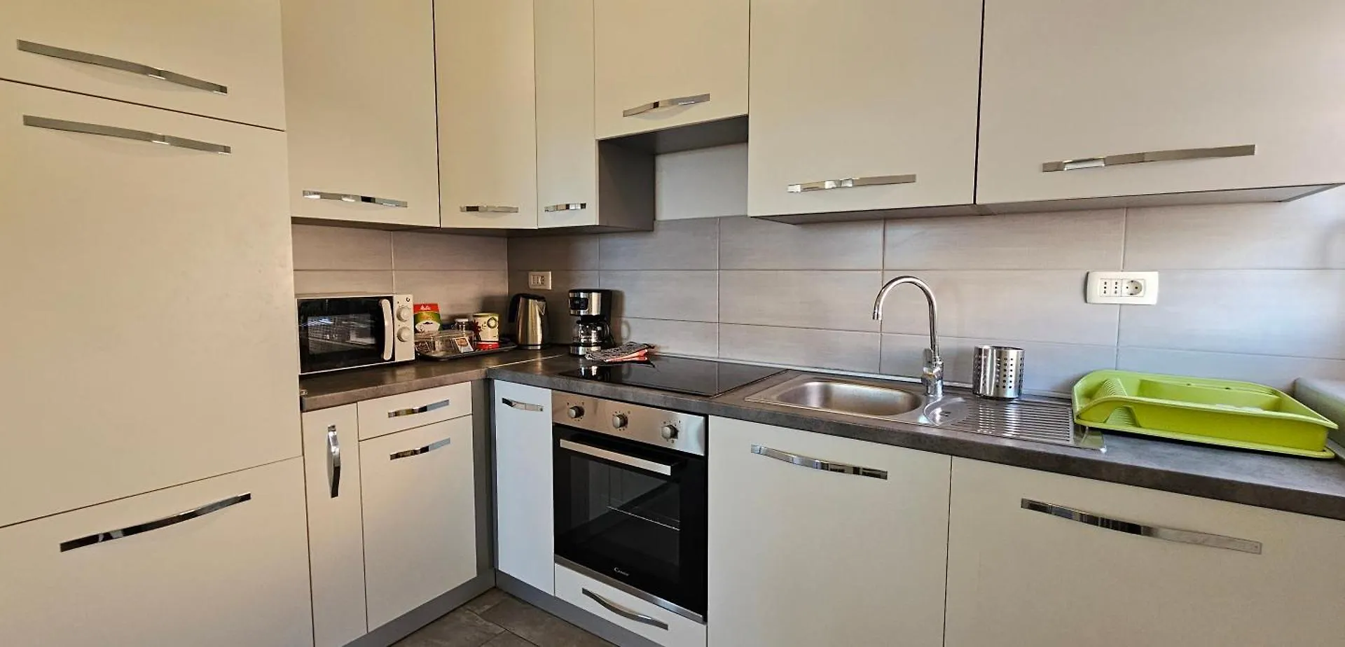 Palera Sea View Apartment Ližnjan